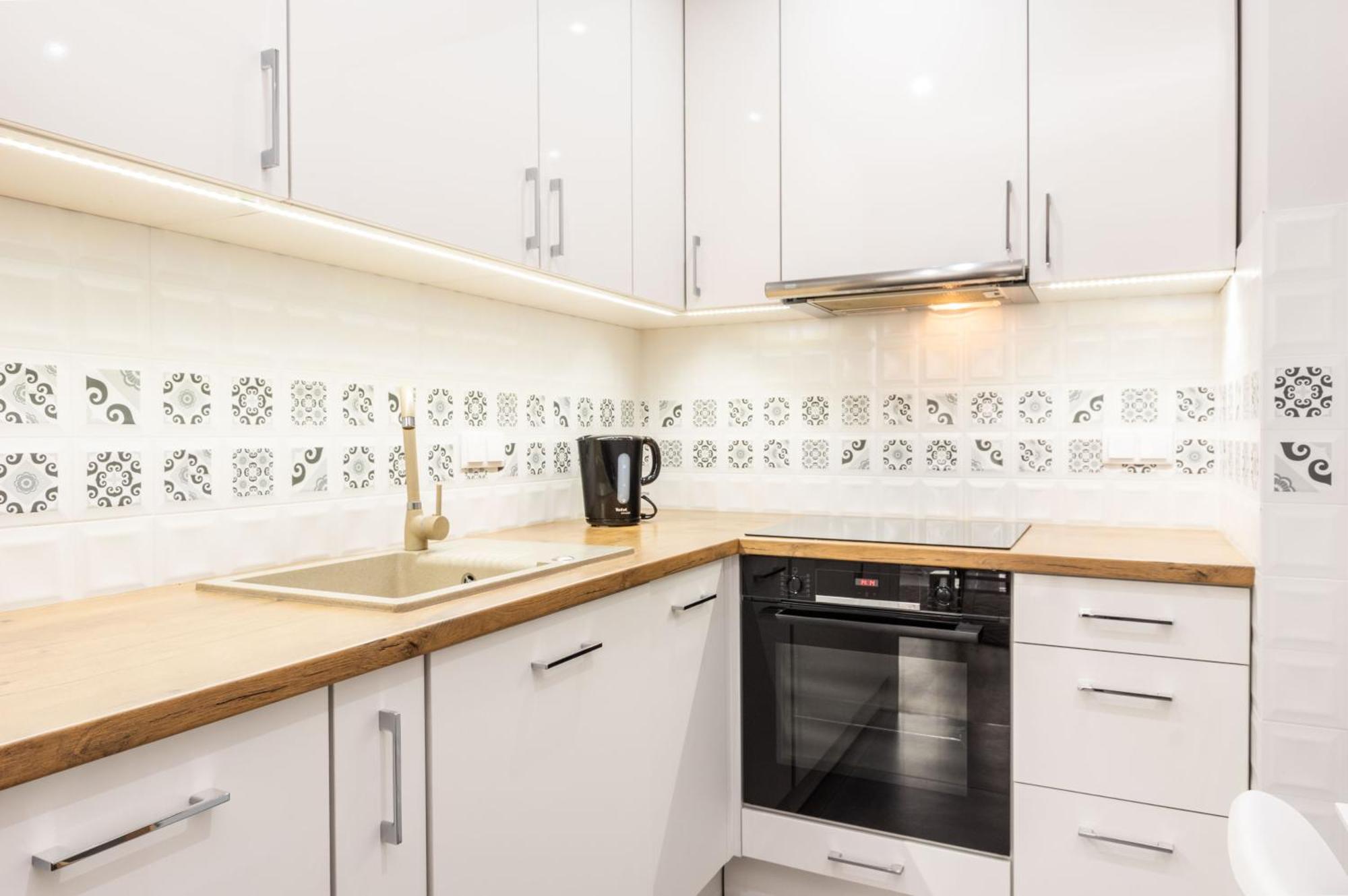 Galeria Rondo Wiatraczna Apartments Warsaw Ngoại thất bức ảnh